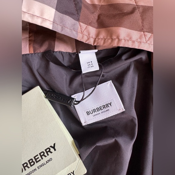 Burberry Bacton Check Lightweight Jacket Women Size 6 - Picture 15 of 16
